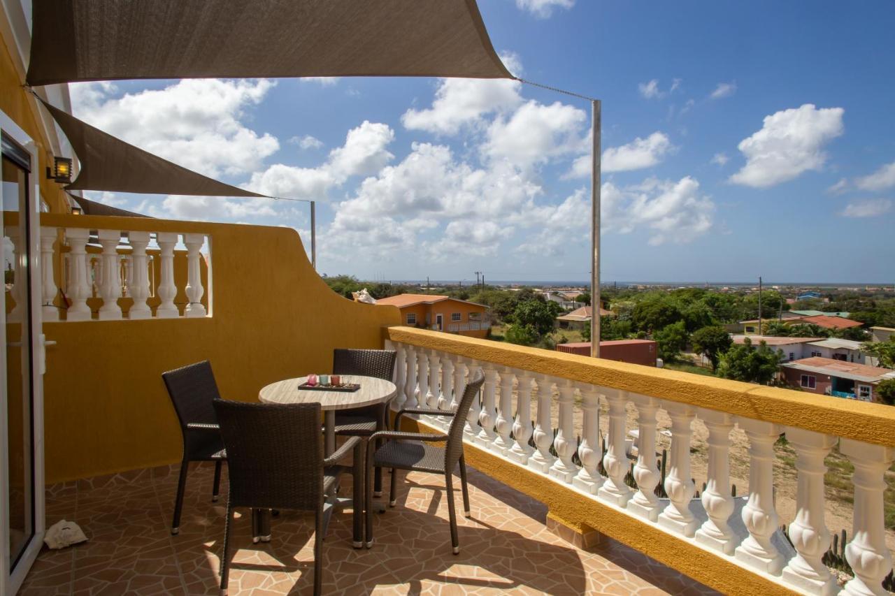 Hillside Resort Bonaire Kralendijk  Exterior foto