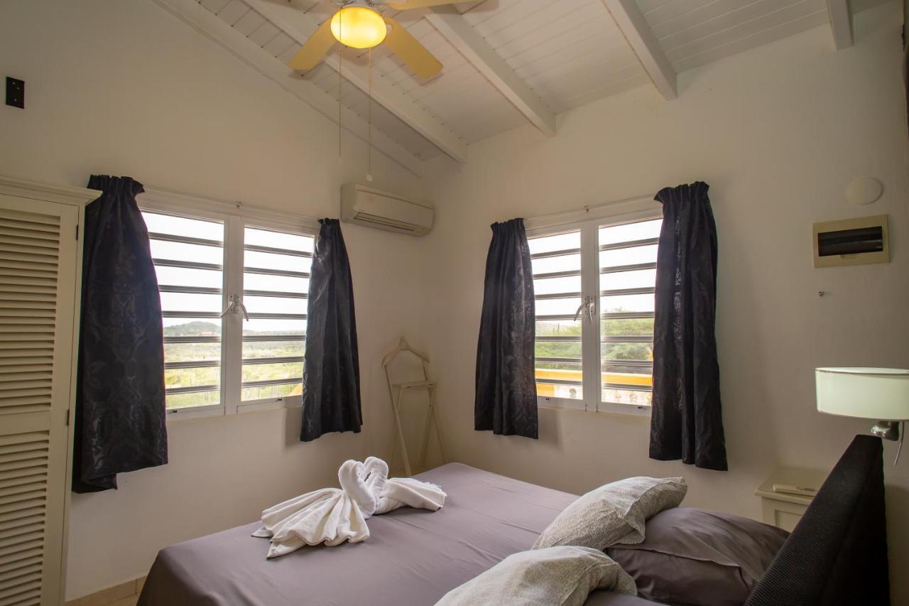 Hillside Resort Bonaire Kralendijk  Exterior foto