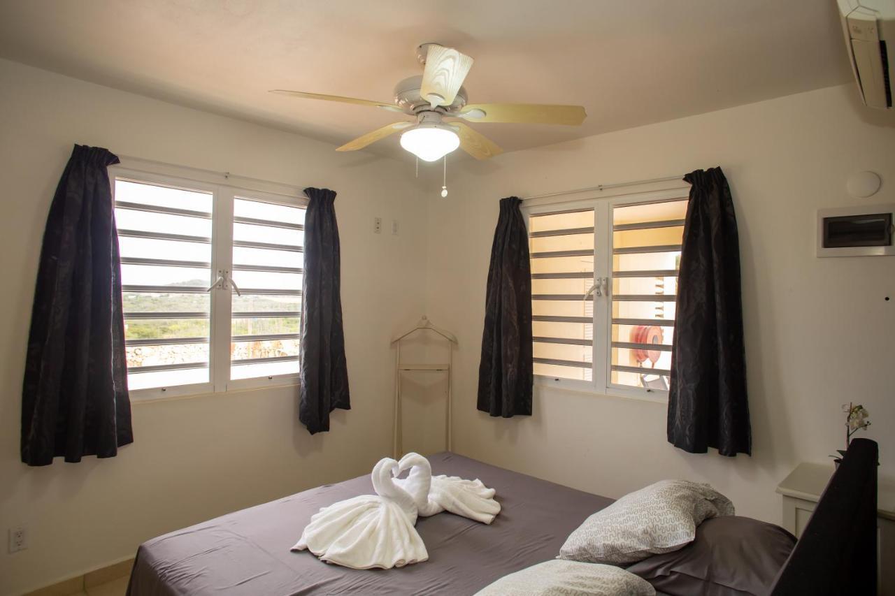 Hillside Resort Bonaire Kralendijk  Exterior foto