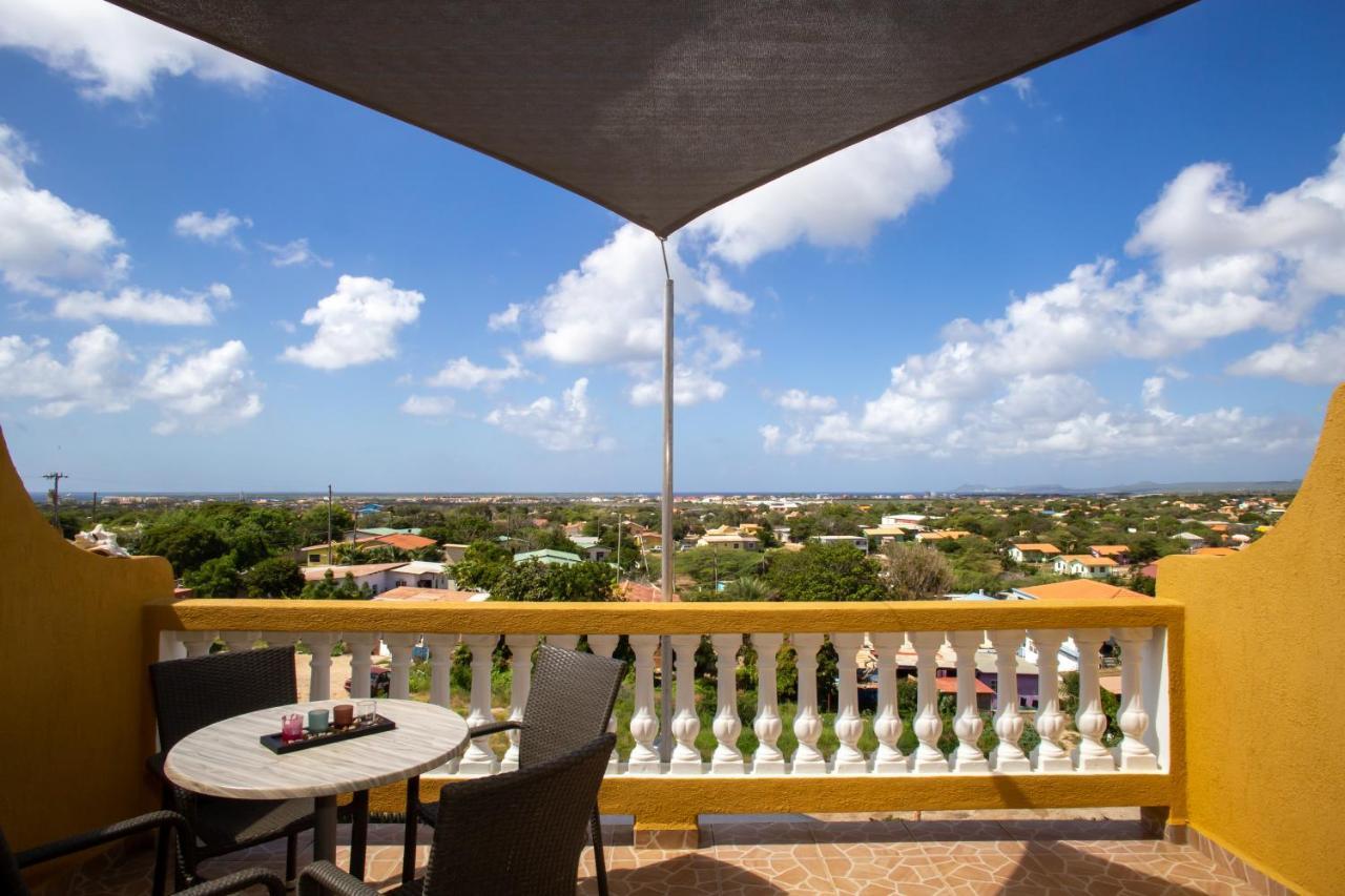 Hillside Resort Bonaire Kralendijk  Exterior foto